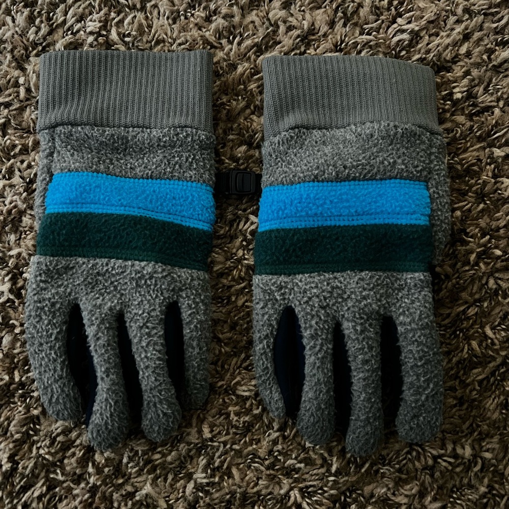 Cotopaxi gloves